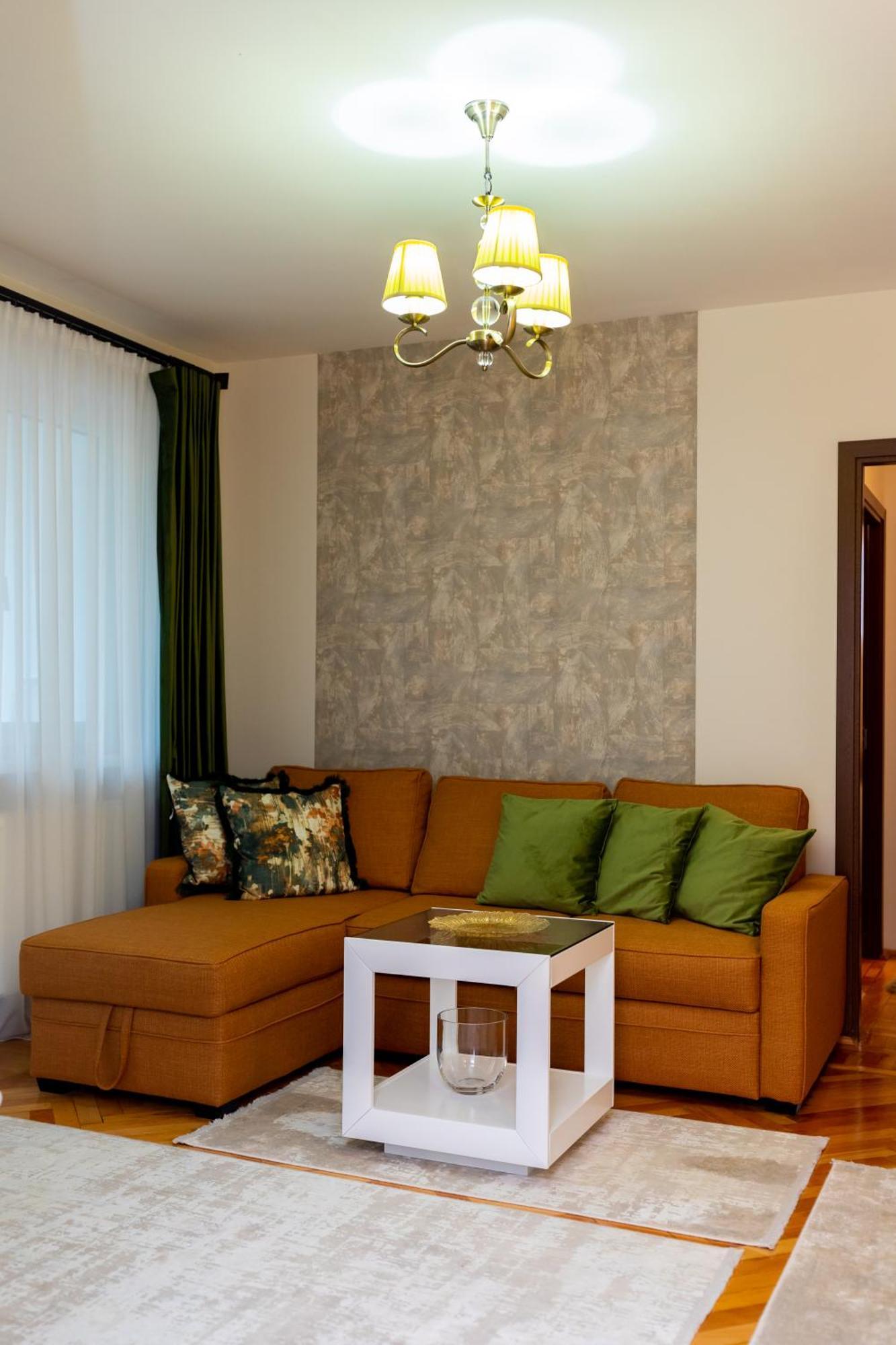 Apartament Octavia Hunedoara Ngoại thất bức ảnh