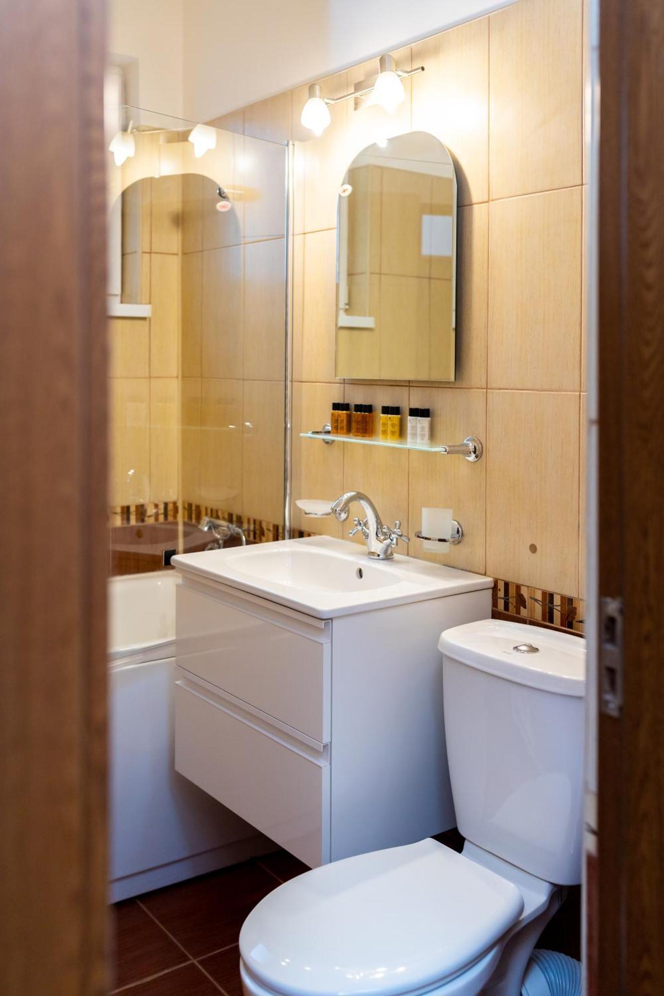 Apartament Octavia Hunedoara Ngoại thất bức ảnh