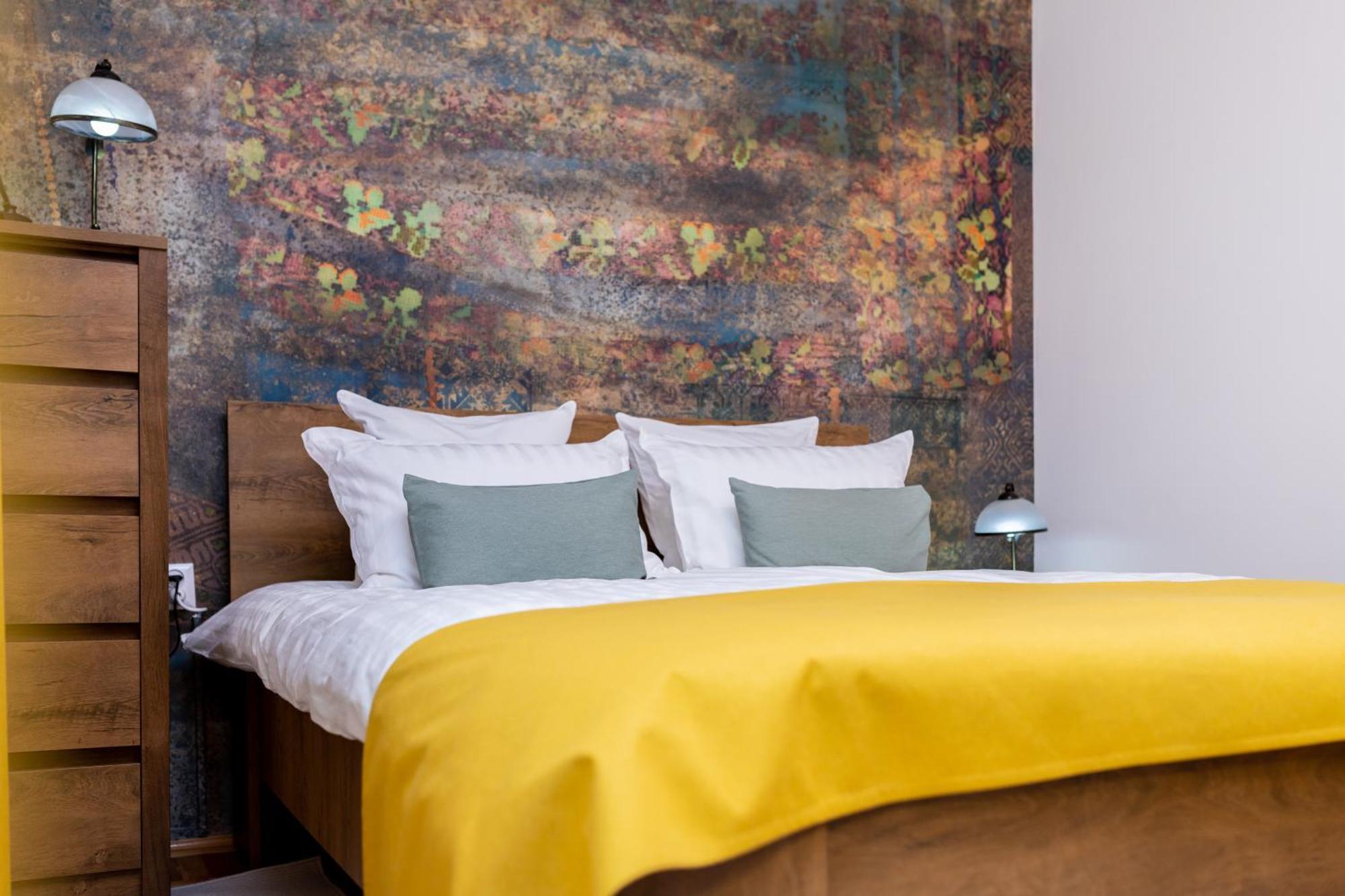Apartament Octavia Hunedoara Ngoại thất bức ảnh